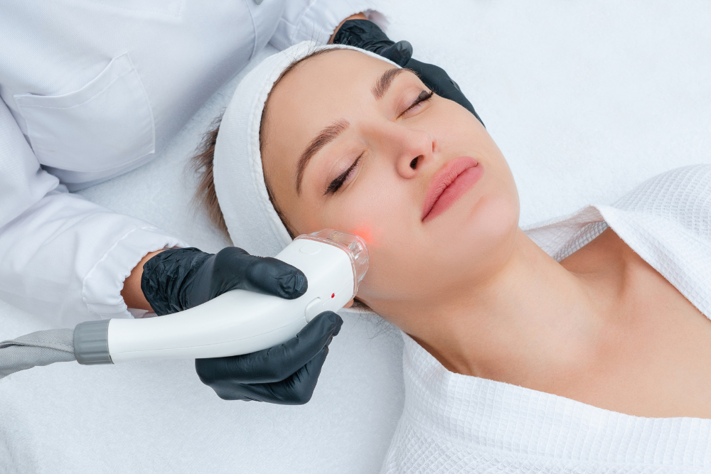 how is pigmentation different from melasma