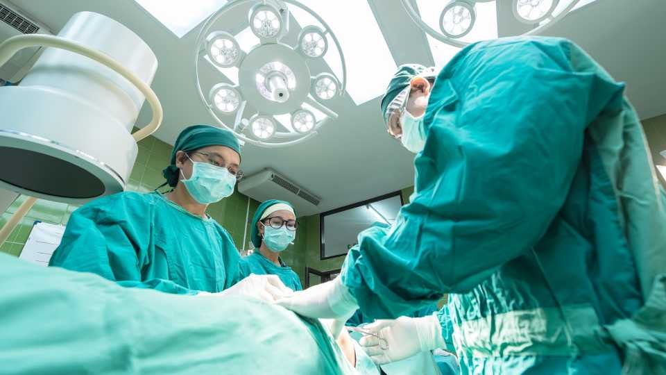 Is plastic surgery painful